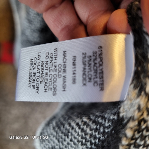 Cardigan - Picture 3 of 3